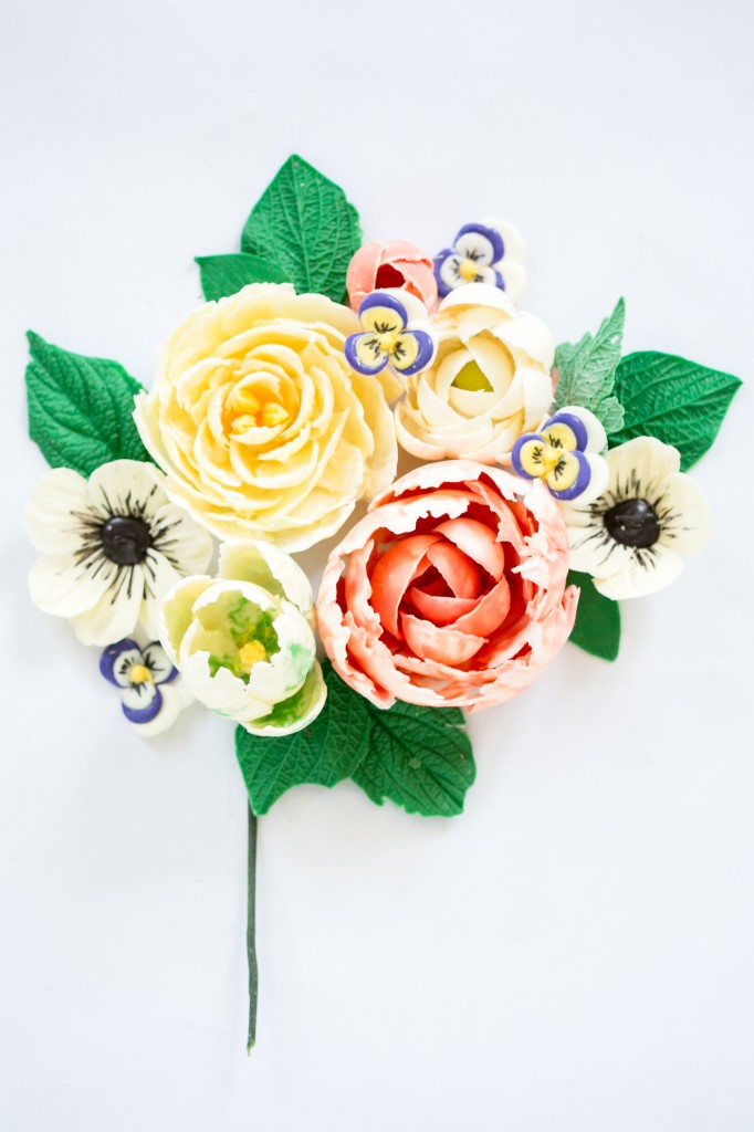 Delicious Decorations: Chocolate Flowers Craftsy Class 50% Off Link | ErinBakes.com