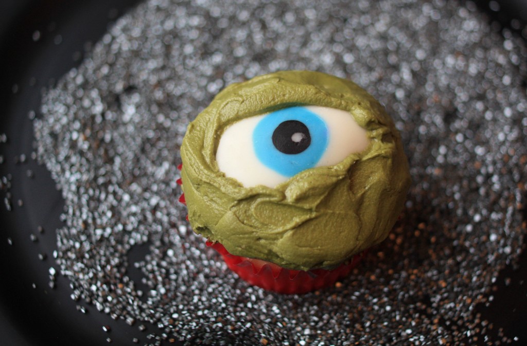 Creepy Chocolate Eyeball Tutorial | Erin Gardner