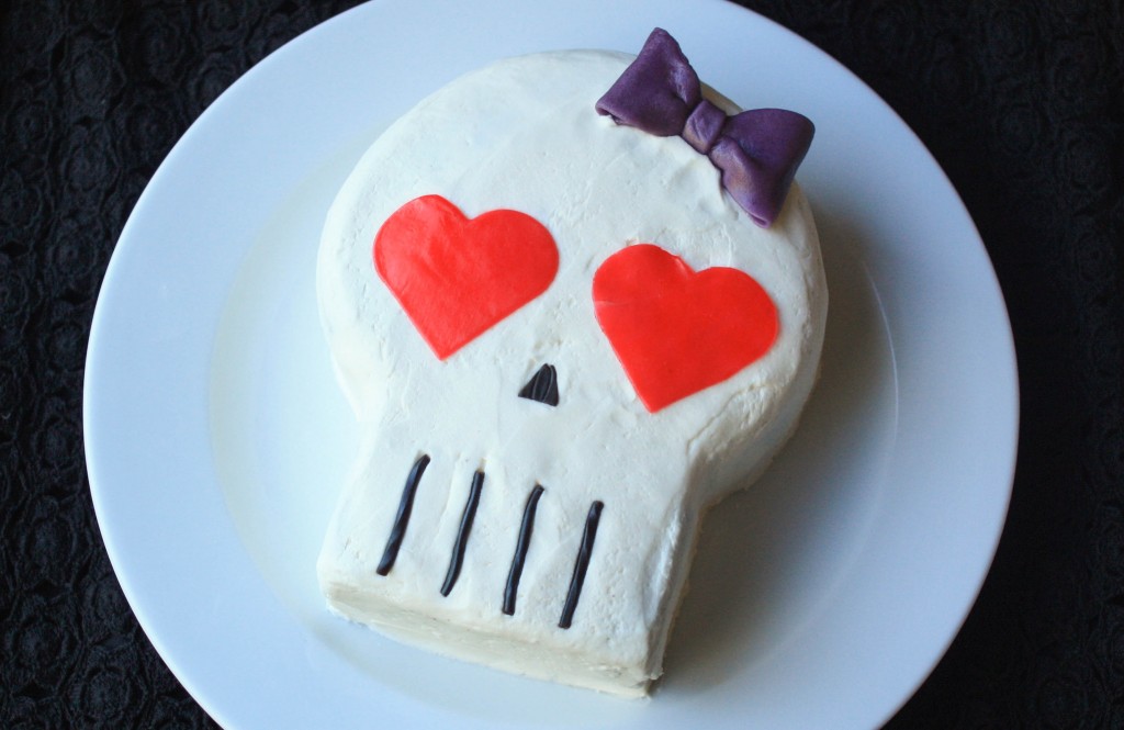 Simple Spooky Skull Cake | Erin Gardner | ErinBakes.com