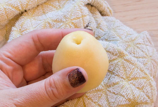 Removing the Pear Stem | Erin Bakes