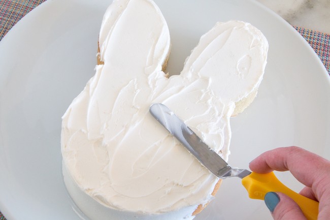 Frosting the bunny cake with buttercream | Erin Gardner | Erin Bakes